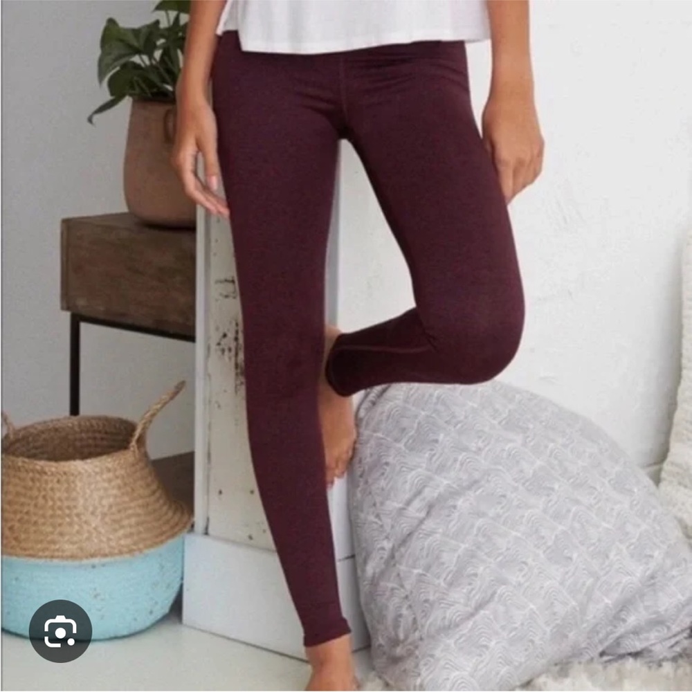 Aerie Chill Play Move Pocket Leggings - Burgendy